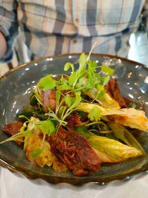 Rhodri’s By The Lake