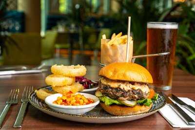 Hideout Lounge & Grill