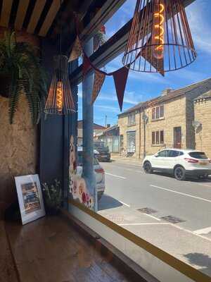 Reids Of Roberttown Cafe