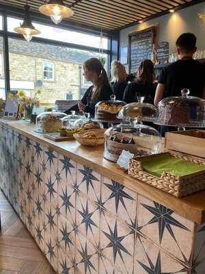 Reids Of Roberttown Cafe