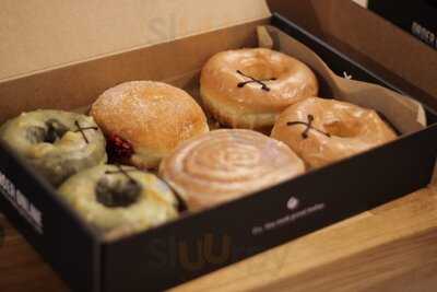 Coffee Academy Independent Artisan Cafe & Doughnuts