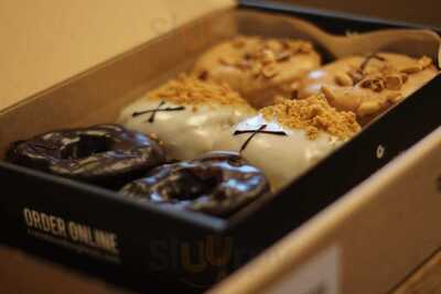 Coffee Academy Independent Artisan Cafe & Doughnuts