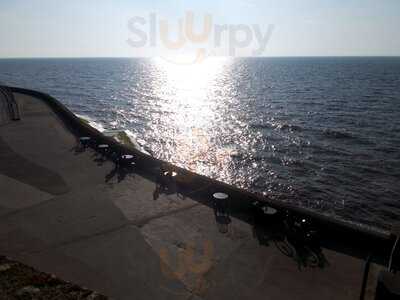 Hole In The Wall Cafe