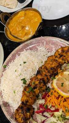 Akaya Restruant & Lounge (halal)