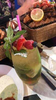 Akaya Restruant & Lounge (halal)