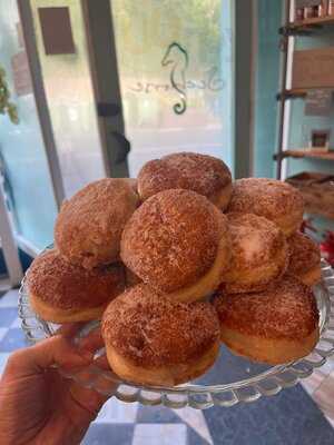 Seahorse Coffee Co. Ltd.