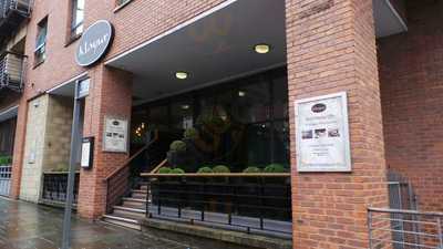 Spice Lounge Bar & Grill