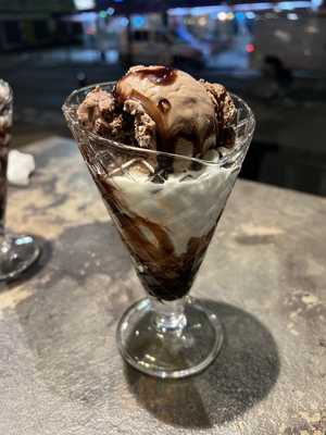 Cream Whirls Desserts And Grills