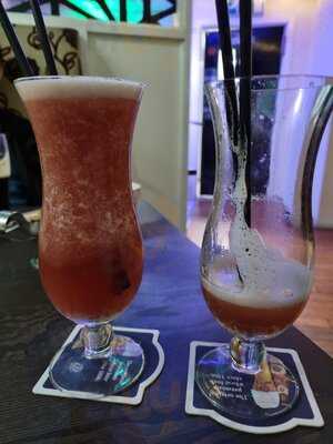 Mcart's Fort Bar And Grill