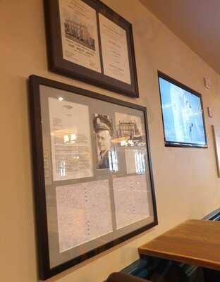 The Bold Hotel Bar & Grill