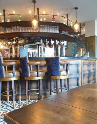 The Bold Hotel Bar & Grill