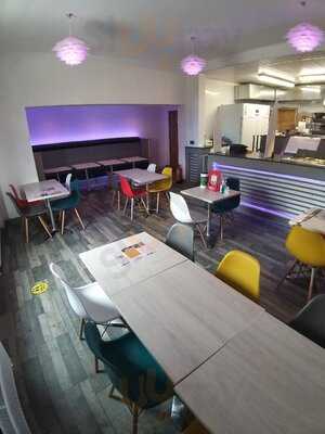 Thai 25 Street Food Cafe