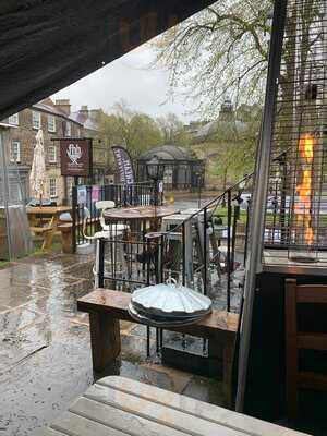 Fashion House Bistro