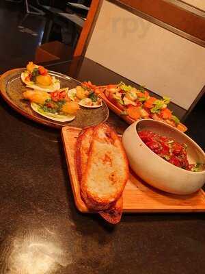 Fashion House Bistro