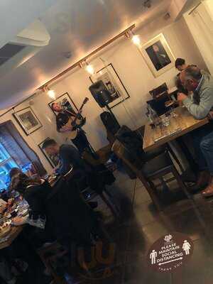 Fashion House Bistro