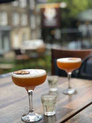 Fashion House Bistro