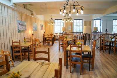 Eversfield Organic Totnes Farm Shop, Deli & Cafe