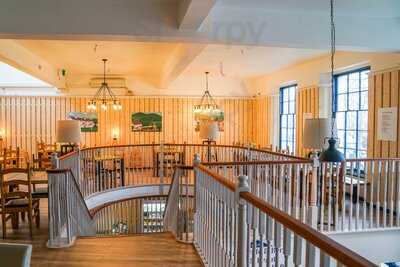 Eversfield Organic Totnes Farm Shop, Deli & Cafe