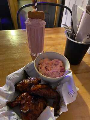 Four Bears Burger Club