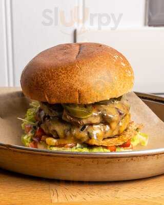 Four Bears Burger Club