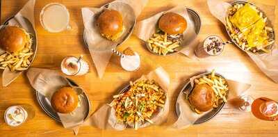 Four Bears Burger Club