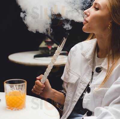 Lazy Zima Shisha Lounge