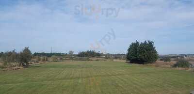 Drake Teas On The Bus