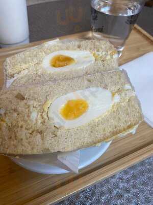 Cafe Kitsune At Pantechicon