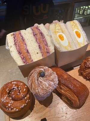 Cafe Kitsune At Pantechicon