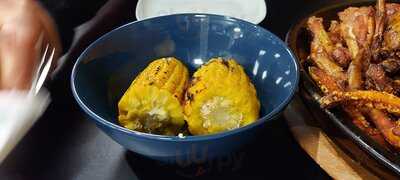 Minas Restaurant & Bar