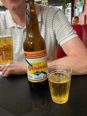 Minas Restaurant & Bar