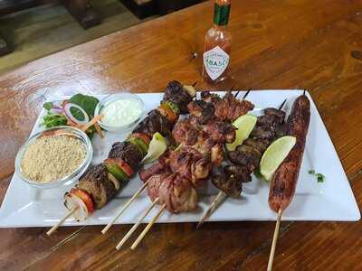 Minas Restaurant & Bar