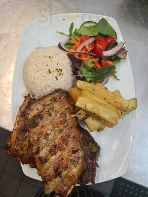 Minas Restaurant & Bar