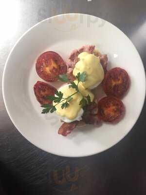 Mazzis Cafe & Restaurant