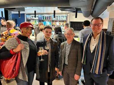 Jojolounge Bar & Restaurant