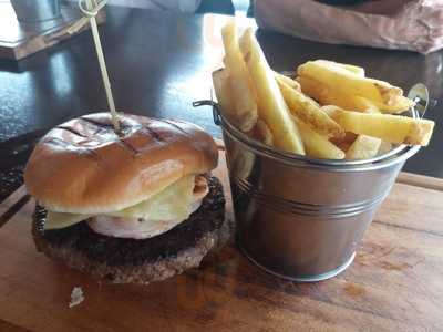 The Lockdown Bar And Grill