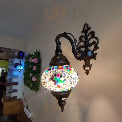 M&m Kitchen Brentwood