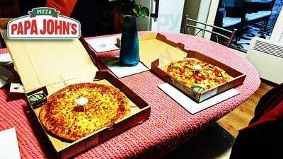 Papa Johns Pizza