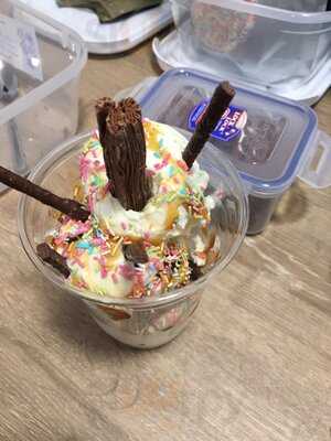 Tj's Scoop - Ice Cream Shop