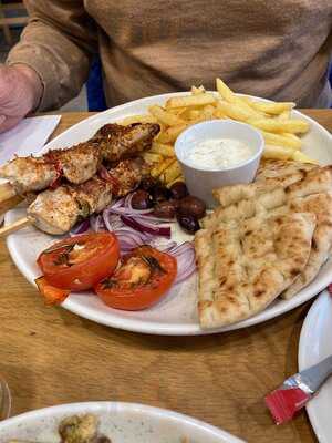 Basco's Cafe & Bistro