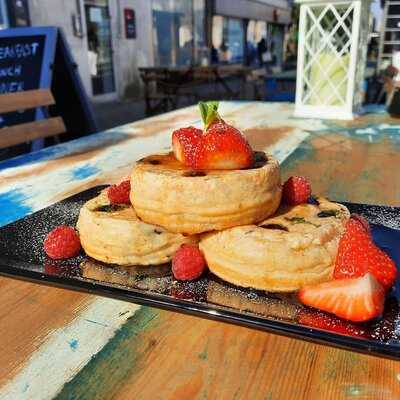 The Social Bar & Eatery