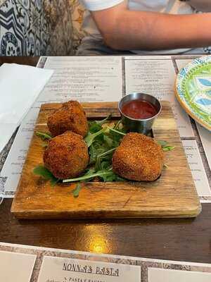 Cinquecento Pizzeria Notting Hill