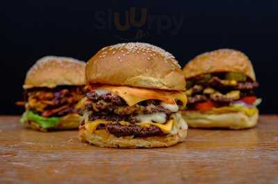 B.w.r - Burgers, Wings And Ribs