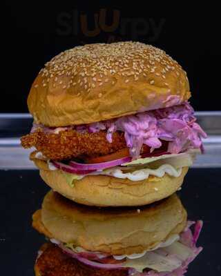 B.w.r - Burgers, Wings And Ribs