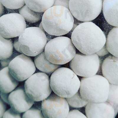 Shake Waffle 'n' Roll