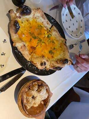 Harry's Bar, 30-34 James Street