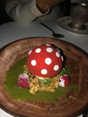 Harry's Bar, 30-34 James Street