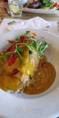 James And White Bar And Kitchen