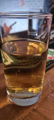 Huttons Bar And Grill