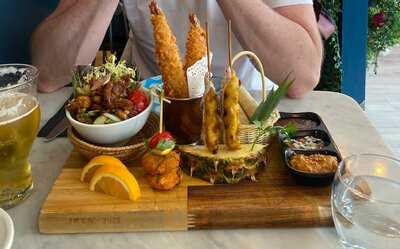 Nok's Kitchen On The Castle